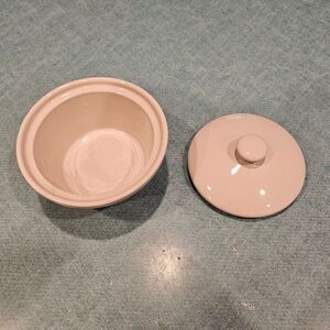 Longaberger‎ Traditional Red Small Casserole Dish with Lid 5 1/2" USA